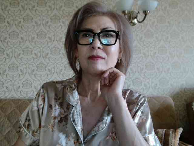 ElegantLady00 webcam
