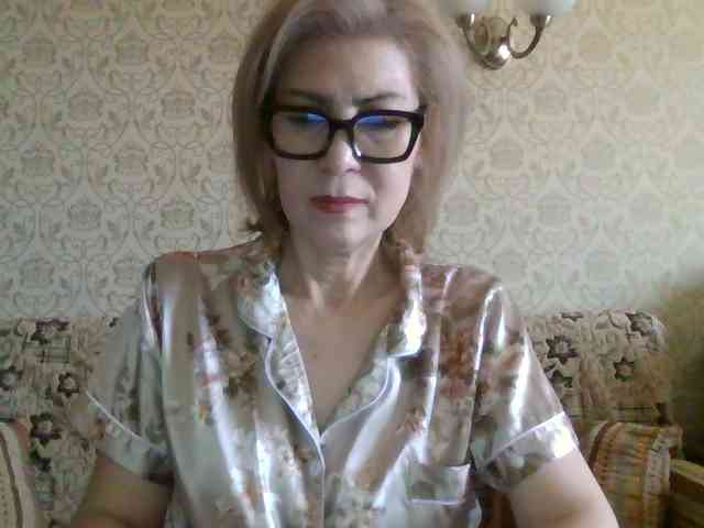ElegantLady00 webcam