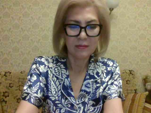ElegantLady00 webcam