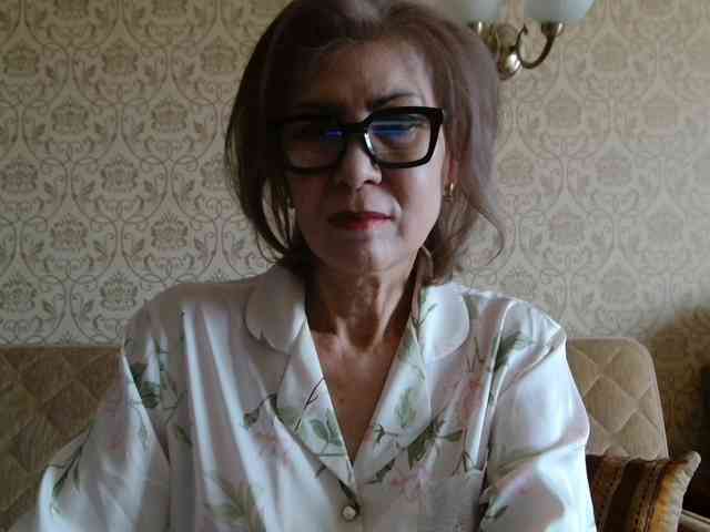 ElegantLady00 webcam