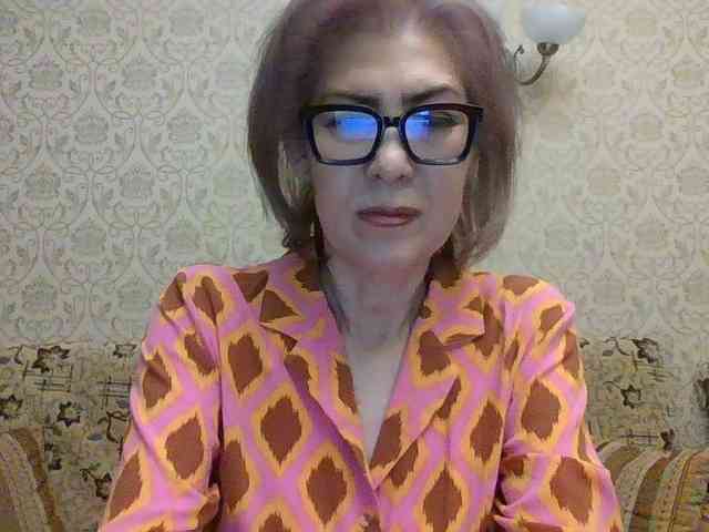 ElegantLady00 webcam