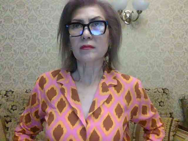 Elegant00Lady