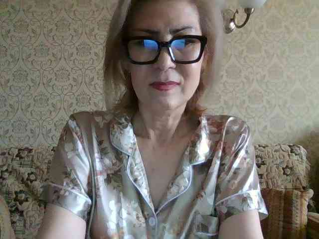 Elegant00Lady