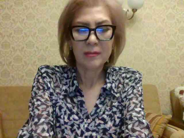 ElegantLady00 webcam
