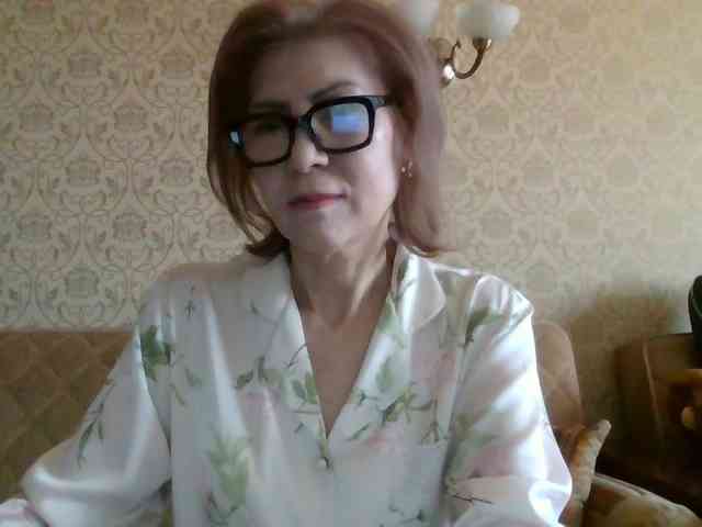 ElegantLady00 webcam