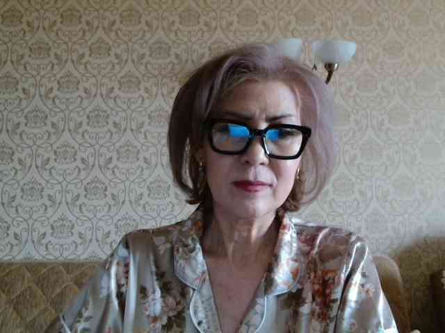 ElegantLady00 webcam