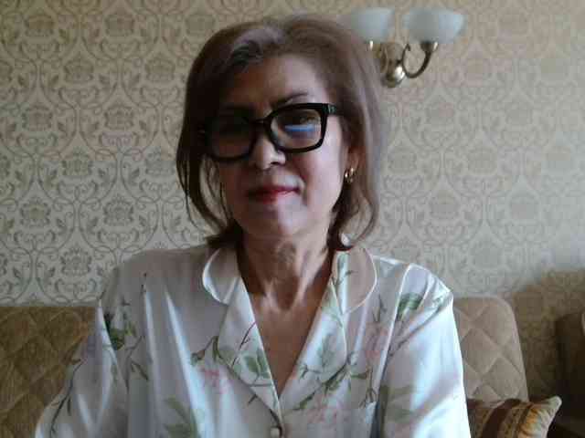 ElegantLady00 webcam