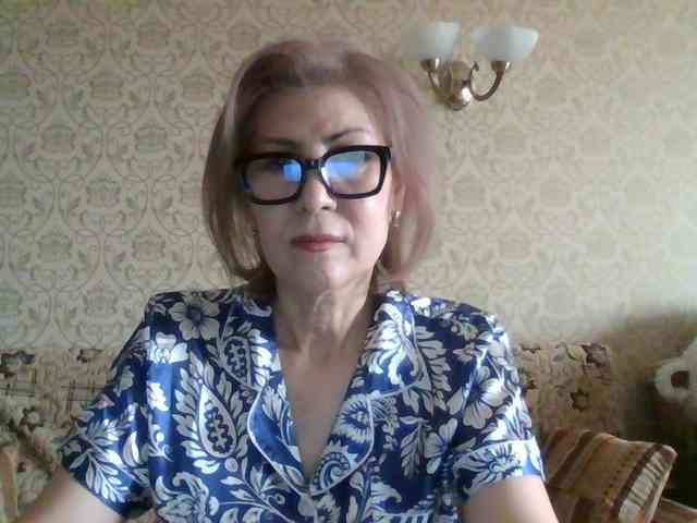 ElegantLady00 webcam