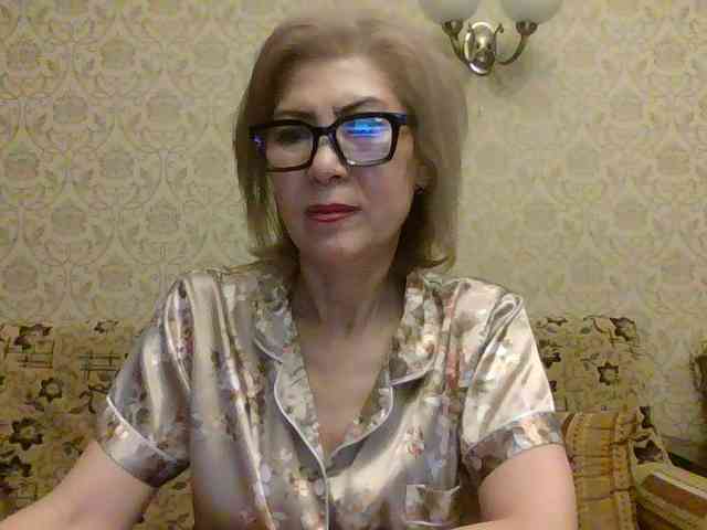 ElegantLady00 webcam