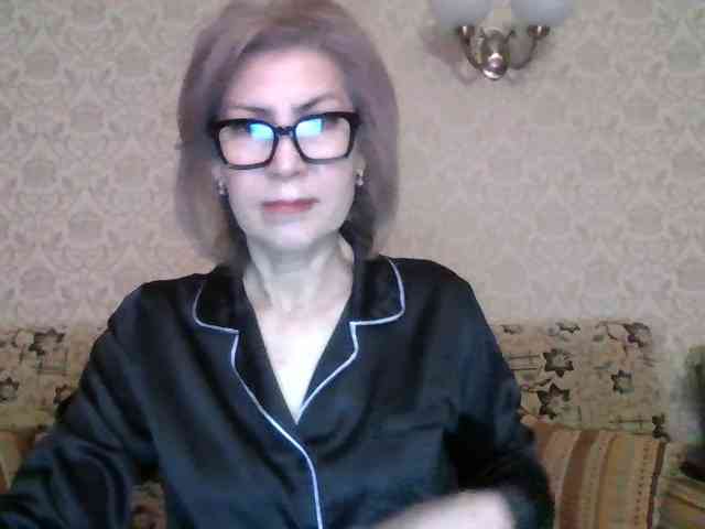 ElegantLady00 webcam