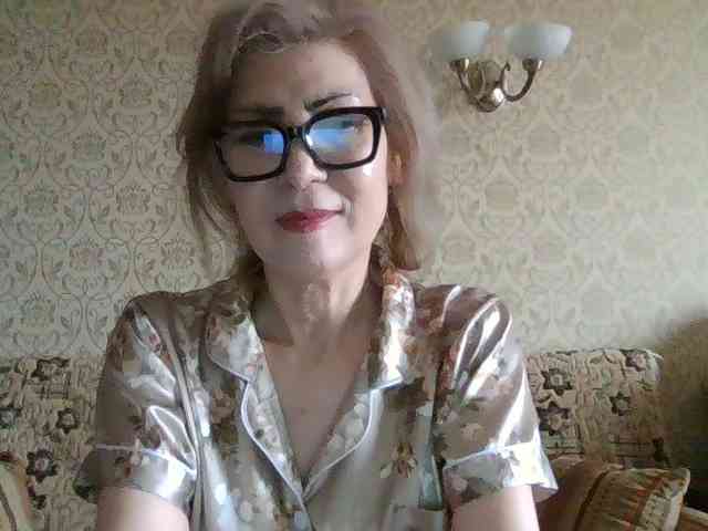 Elegant00Lady