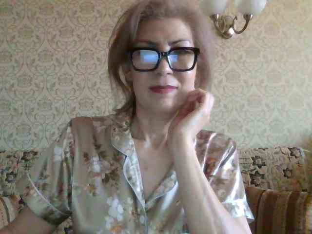 ElegantLady00 webcam