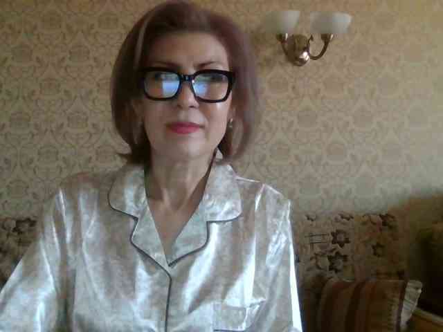 Elegant00Lady