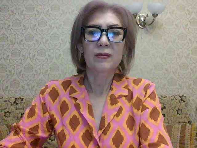 ElegantLady00 webcam
