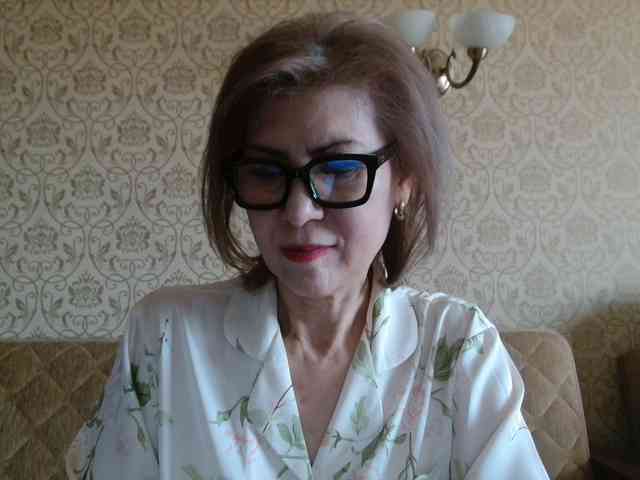 ElegantLady00 webcam