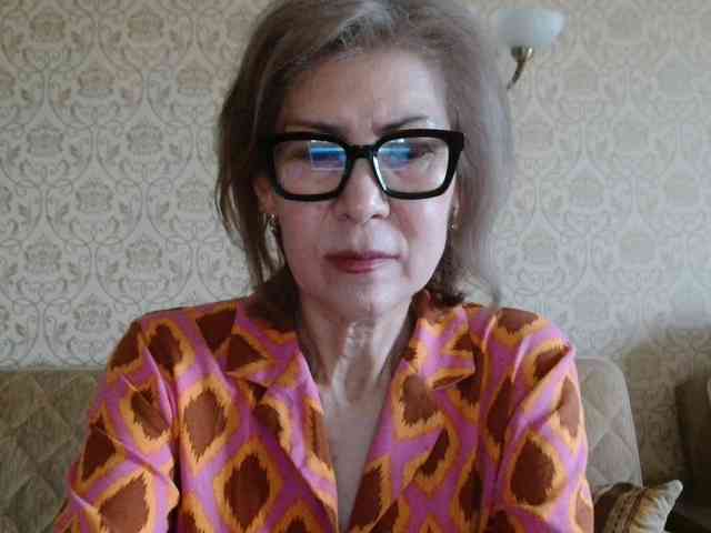 ElegantLady00 webcam