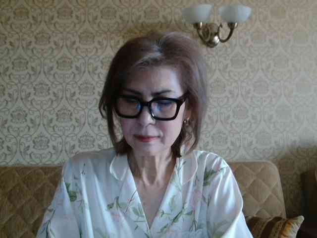 ElegantLady00 webcam