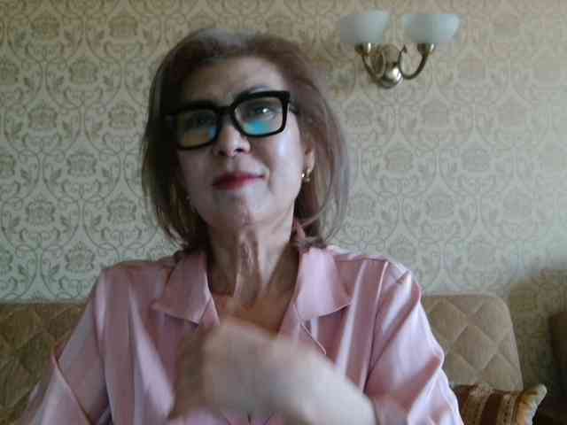 ElegantLady00 webcam