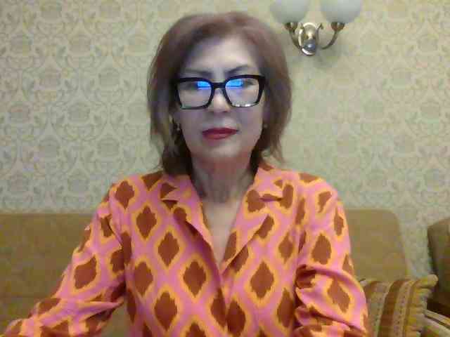 ElegantLady00 webcam