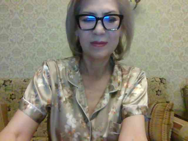 ElegantLady00 webcam