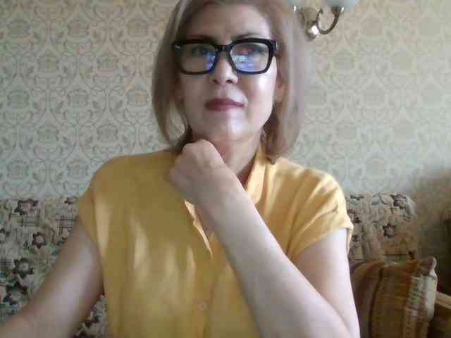Elegant00Lady live female cam on bongacams