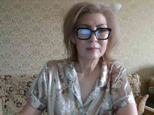 ElegantLady00 webcam