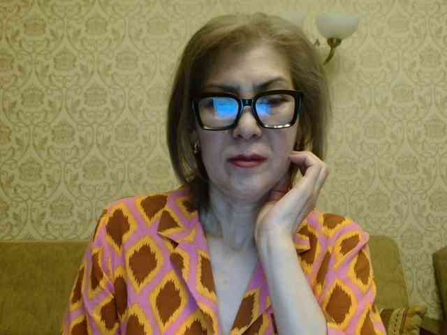 ElegantLady00 webcam
