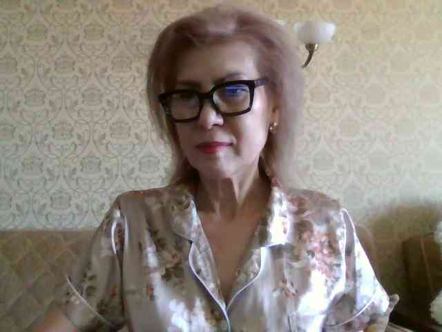 ElegantLady00 webcam