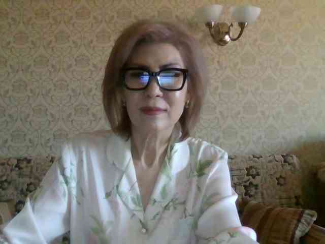 ElegantLady00 webcam