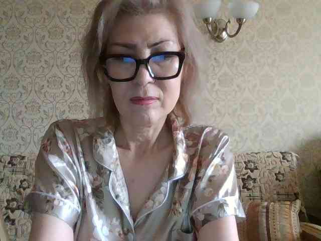 Elegant00Lady