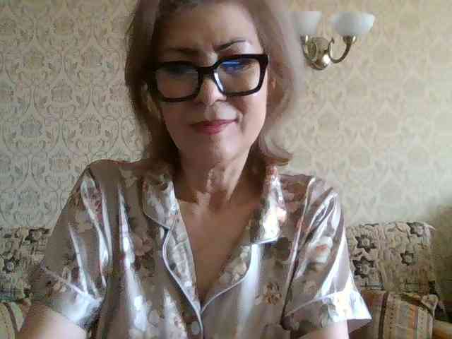 ElegantLady00 webcam