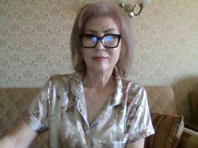 ElegantLady00 webcam