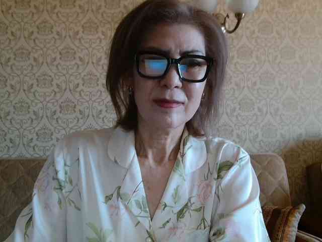 ElegantLady00 webcam