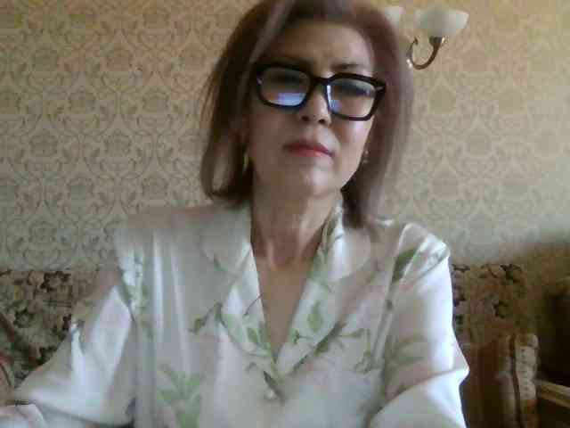 Elegant00Lady