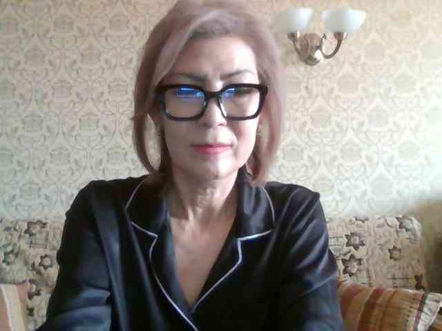 ElegantLady00 webcam