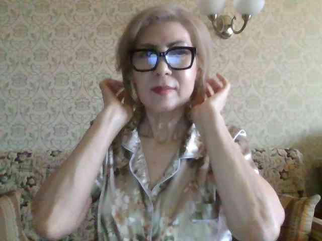 ElegantLady00 webcam