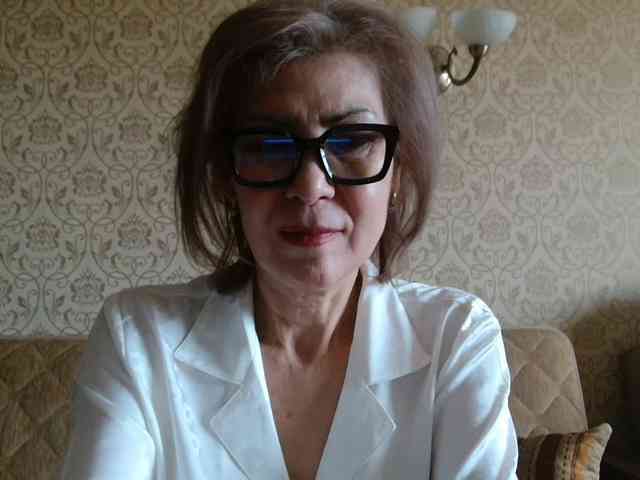 ElegantLady00 webcam