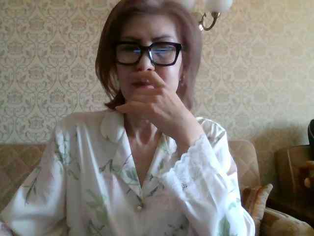 ElegantLady00 webcam