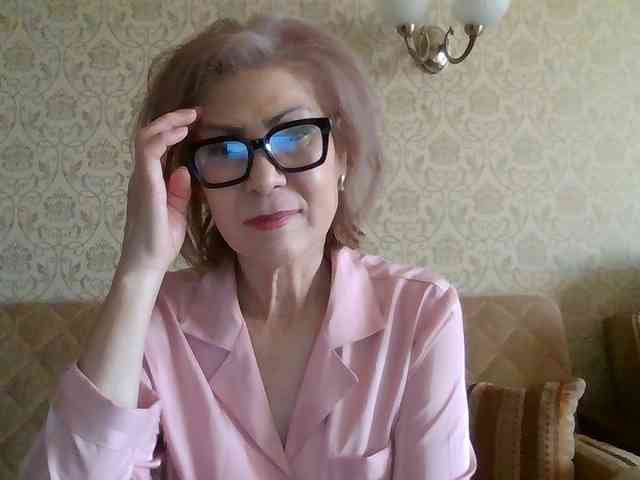 ElegantLady00 webcam