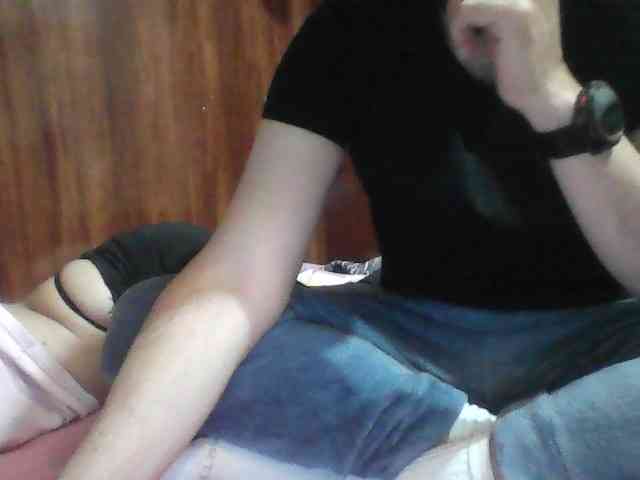 0Couple3320 webcam