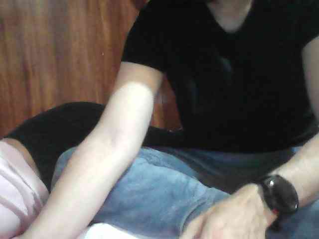 0Couple3320 webcam