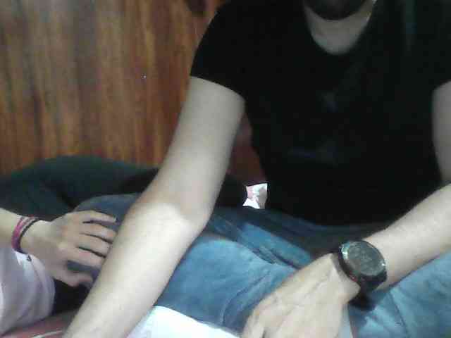 0Couple3320