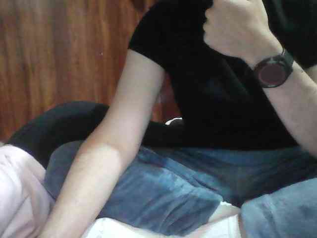 0Couple3320 webcam