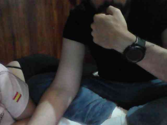 0Couple3320
