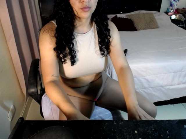 julietamanson1 live cam on BongaCams