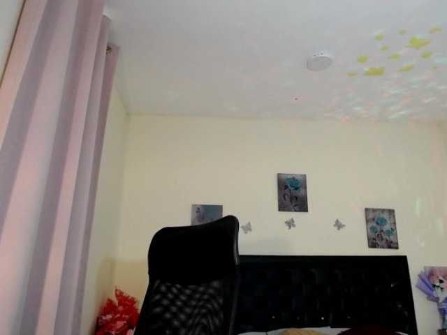 julietamanson1 live cam on BongaCams