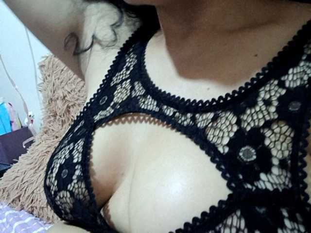 julietamanson1's BongaCams show and profile