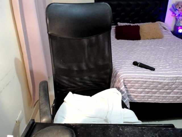 julietamanson1 live webcam show