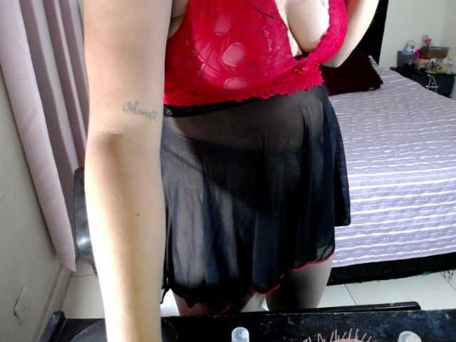 julietamanson1 live cam on BongaCams