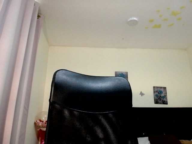 julietamanson1 live cam on BongaCams